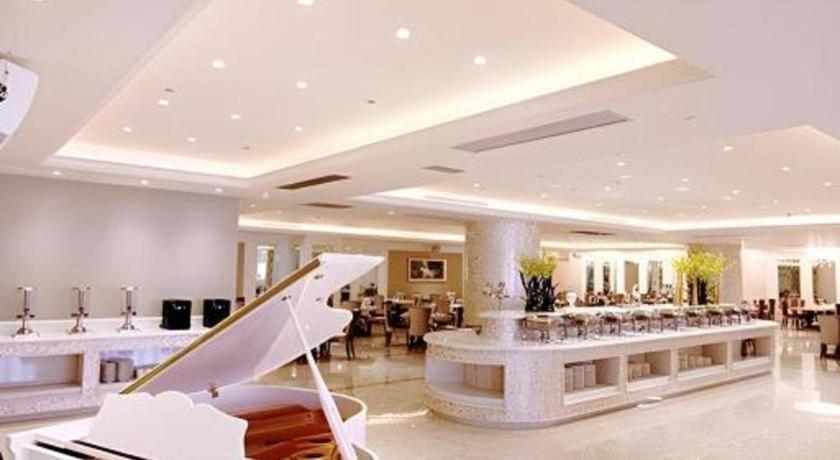 Lake Piedmont International Hotel Guangzhou Exteriör bild