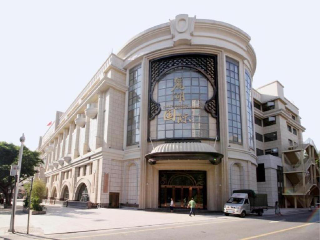 Lake Piedmont International Hotel Guangzhou Exteriör bild